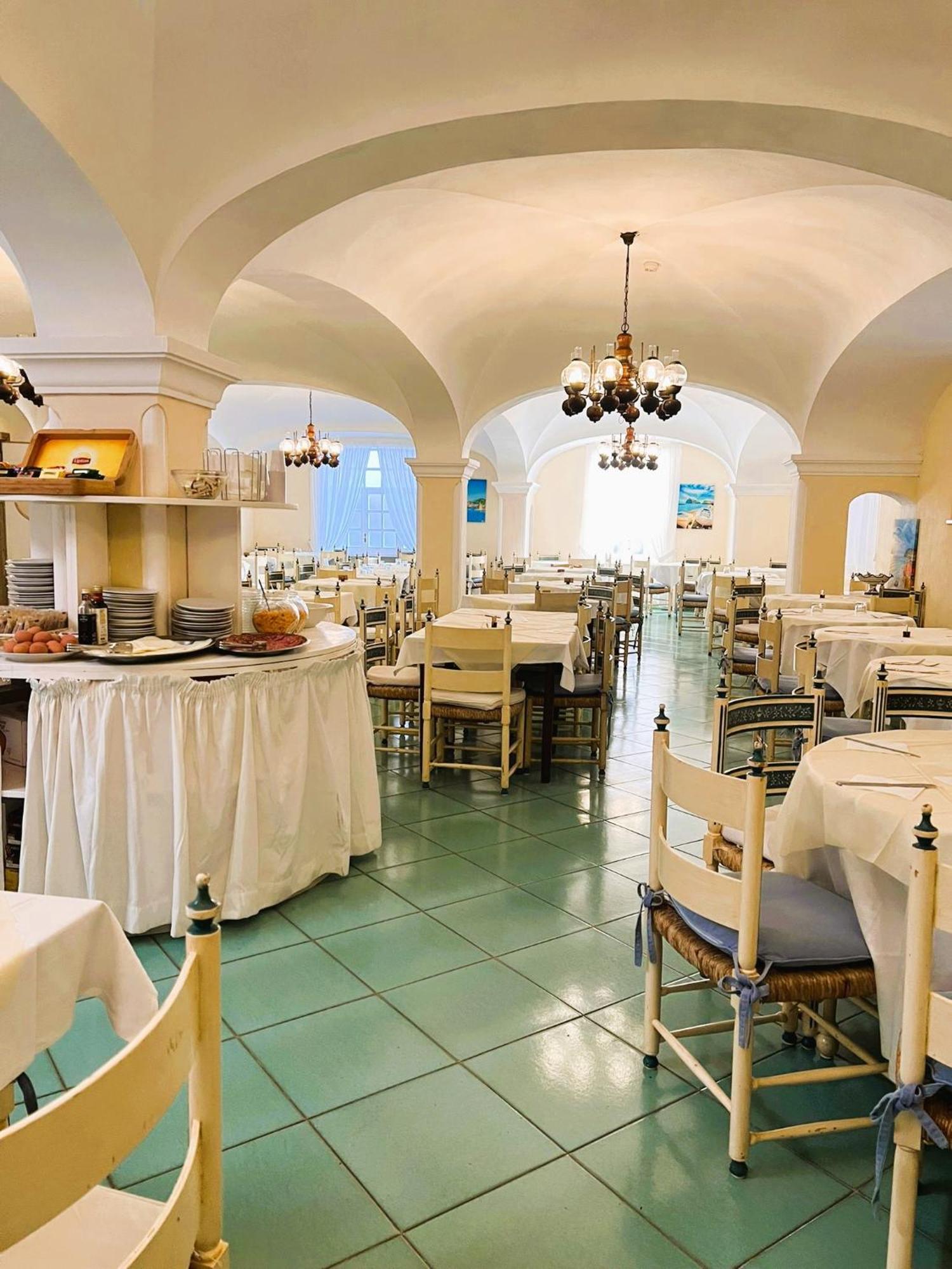 Av Club Terme Colella Hotel Forio di Ischia Kültér fotó