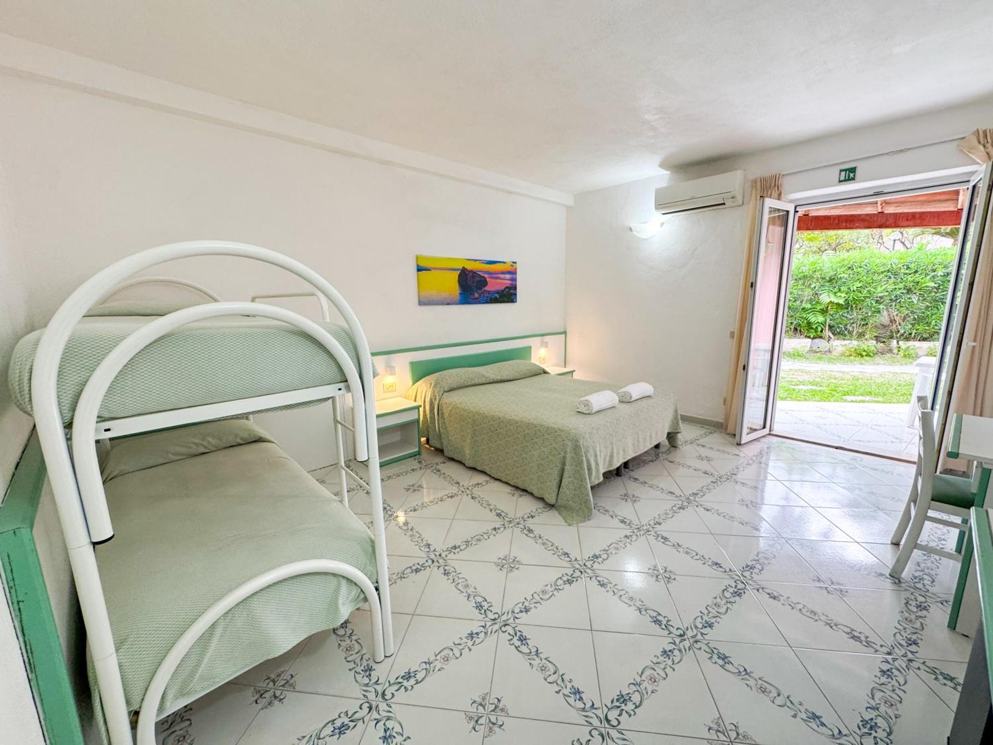 Av Club Terme Colella Hotel Forio di Ischia Kültér fotó